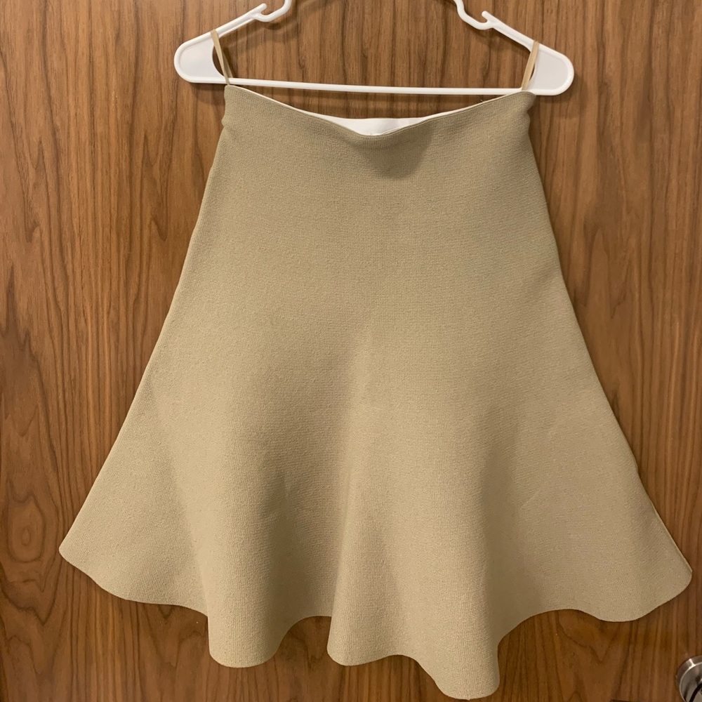 NWT Scanlan Theodore Crepe Knit Ruffle Skirt